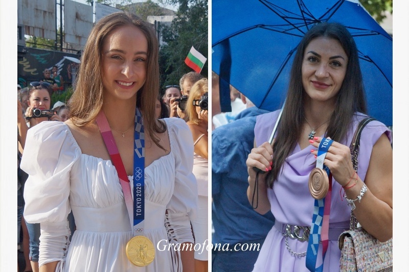 Стефани Кирякова и Евелина Николова получават президентско отличие