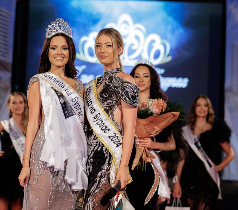  Синеоката красавица Теодора Димова е новата Кралица на Бургас