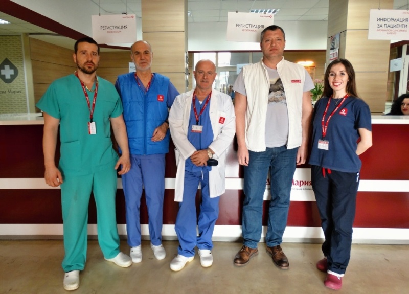 Бургаски лекари спасиха мъж от Камено след инцидент с електрически трион