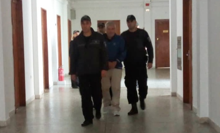 Манол, който уби жена си в Сарафово, сам поиска да остане в ареста