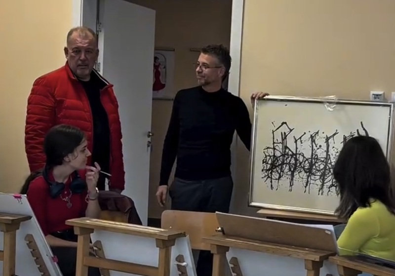 Картини на Георги Баев стават част от мисията „Нов роял за талантите на Бургас“