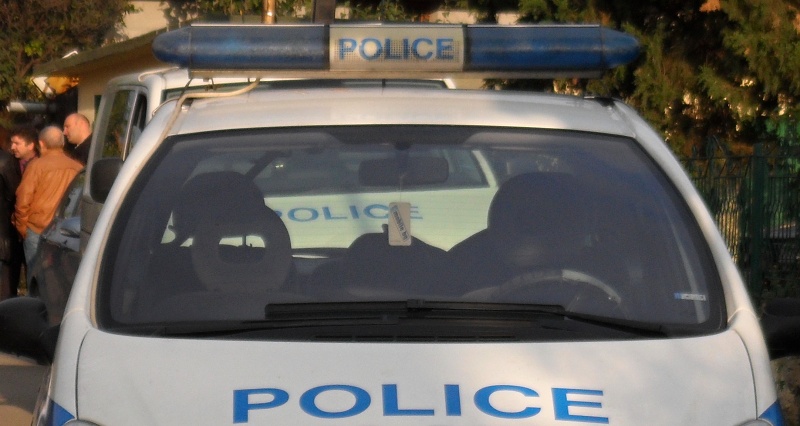 Крадец оказа яростна съпротива на полицаи в Сарафово