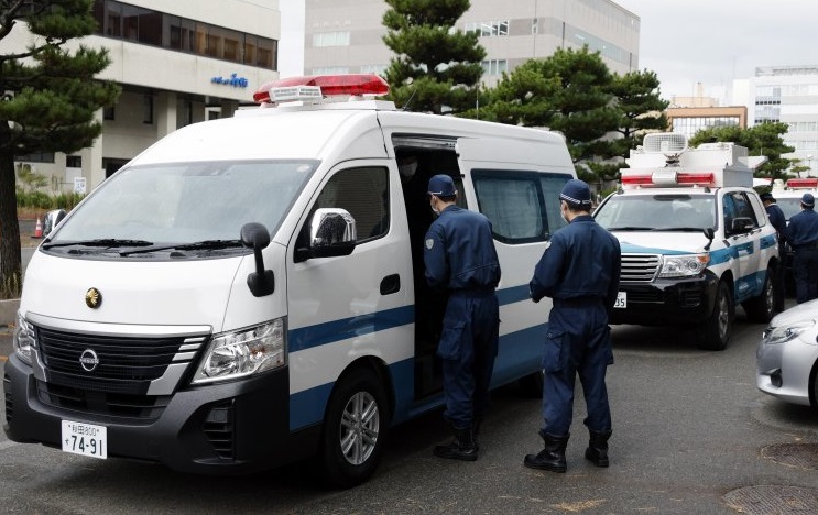 14 души са нападнати с нож във фабрика в Япония