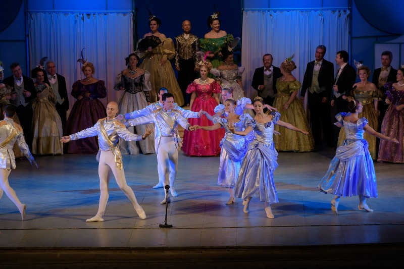 Бургаската опера представя блестяща Щраус гала на Летния театър