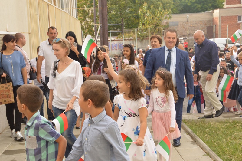 Удари звънецът в шест училища в община Созопол