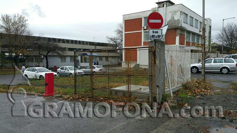 Бургазлии се спасиха от калпавата бариера на КАТ