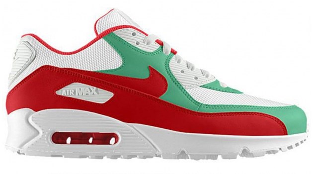 "Найк" пусна тенис обувки с цветовете на българското знаме