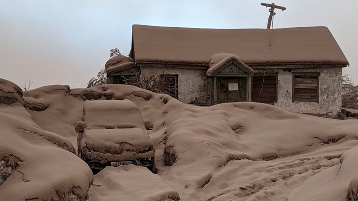 8,5 см пепел покри земята след изригването на вулкана в Камчатка