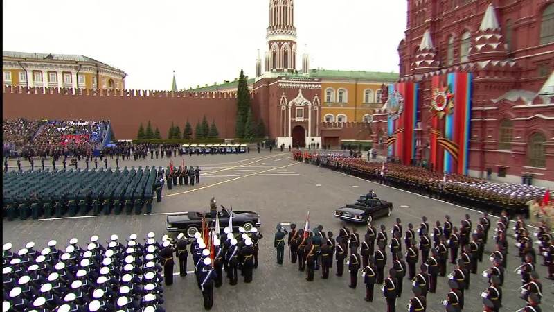 В Москва се готвят за парад под знака Z