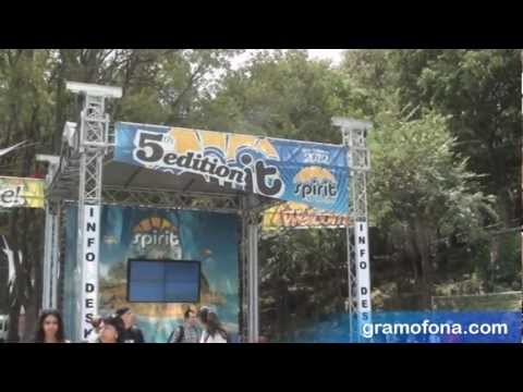 Кордон от мерцедеси за звездите на Spirit of Burgas